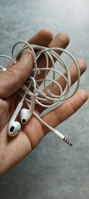 Наушники Apple EarPods Lighting/3,5 jack Original