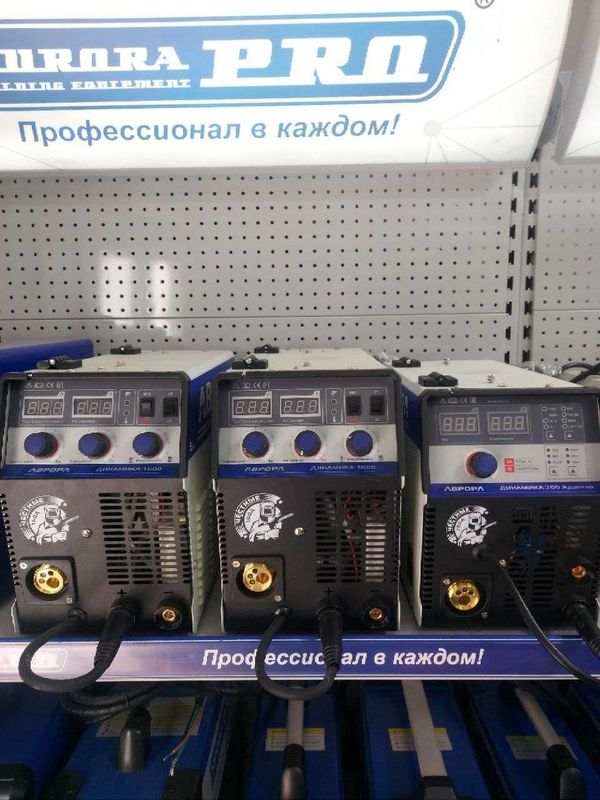 Инверторный сварочный полуавтомат АВРОРА Динамика 1600/1800/200 Инверторный сварочный полуавтомат АВРОРА Динамика 1600/1800/200