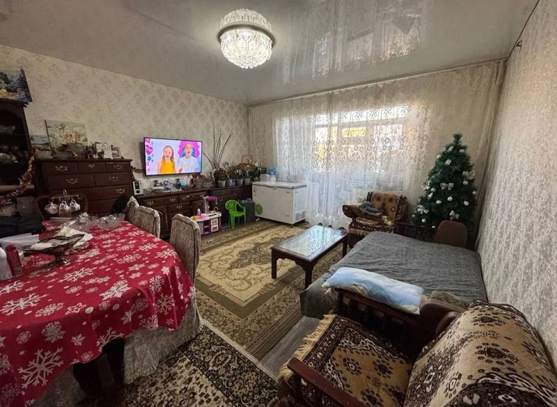 Продажа 3/6/9 Паркентский рынок 75м2 Чистая аккуратная Продажа 3/6/9 Паркентский рынок 75м2 Чистая аккуратная