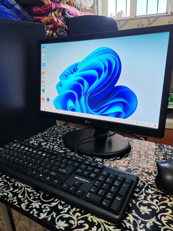 Компьютер сатылады. Windows 11. Оперативка 4 ГБ. HDD 500 ГБ. 750 мың Компьютер сатылады. Windows 11. Оперативка 4 ГБ. HDD 500 ГБ. 750 мың