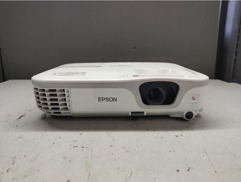 Проэктор Epson EB-S11 Проэктор Epson EB-S11