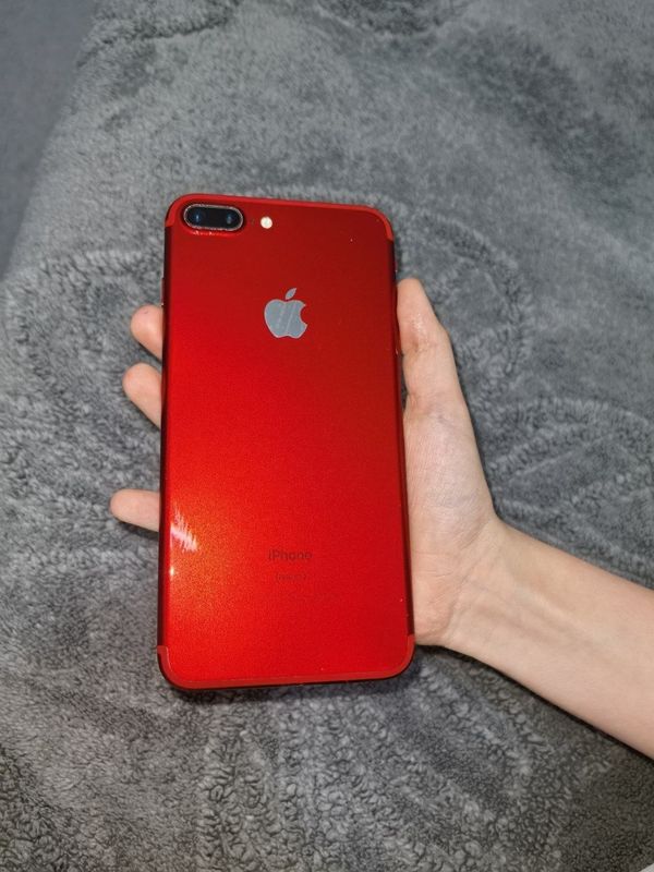 Продаётся телефон iPhone Продаётся телефон iPhone