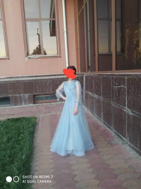 VECHIRNI KOYLAK 46 RAZMERDA VECHIRNI KOYLAK 46 RAZMERDA