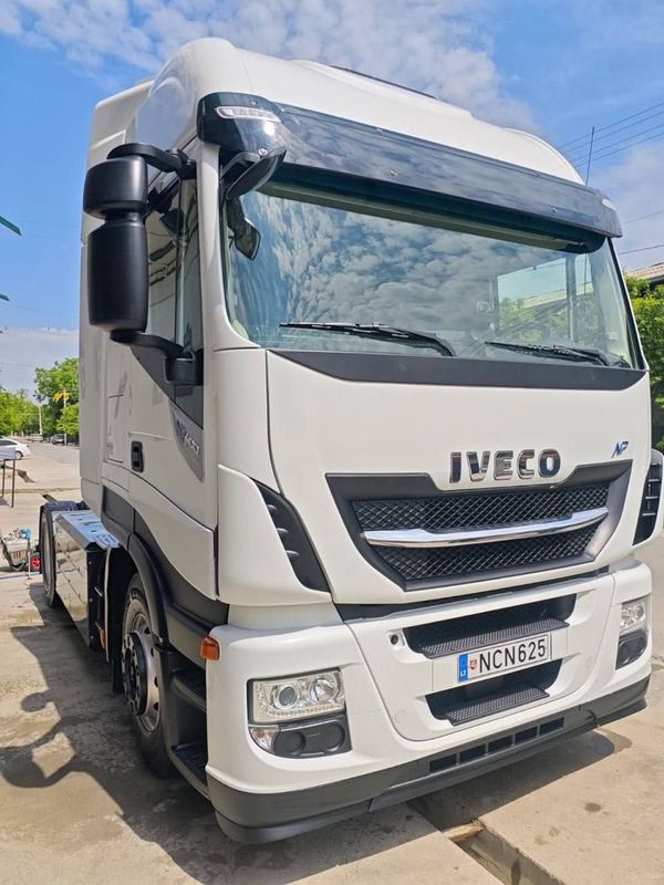 Продаётся IVECO 400 л.с. 2018 год с заводским газом Продаётся IVECO 400 л.с. 2018 год с заводским газом