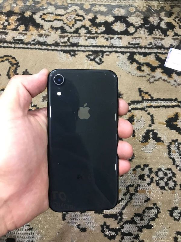 Iphone xr holati yaxshi LLA 77 yomkast radnoy