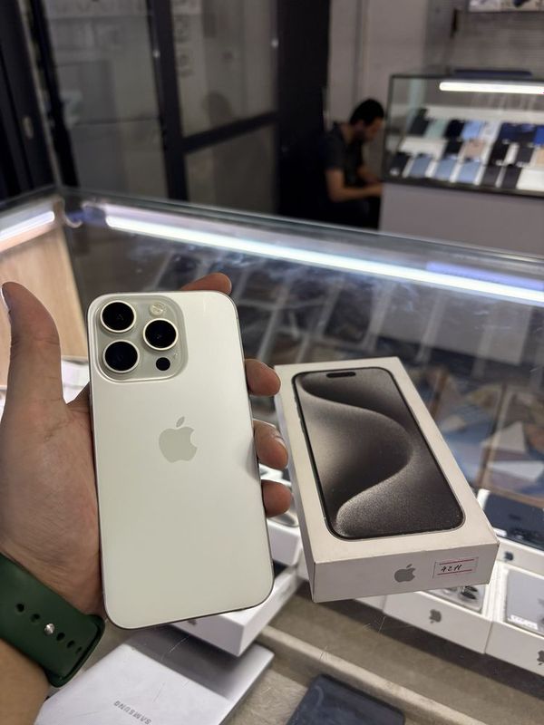 iPhone 15 Pro 128 gb white iPhone 15 Pro 128 gb white