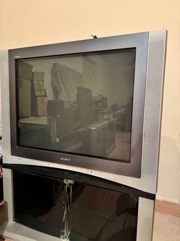 Телевизор SONY trinitron