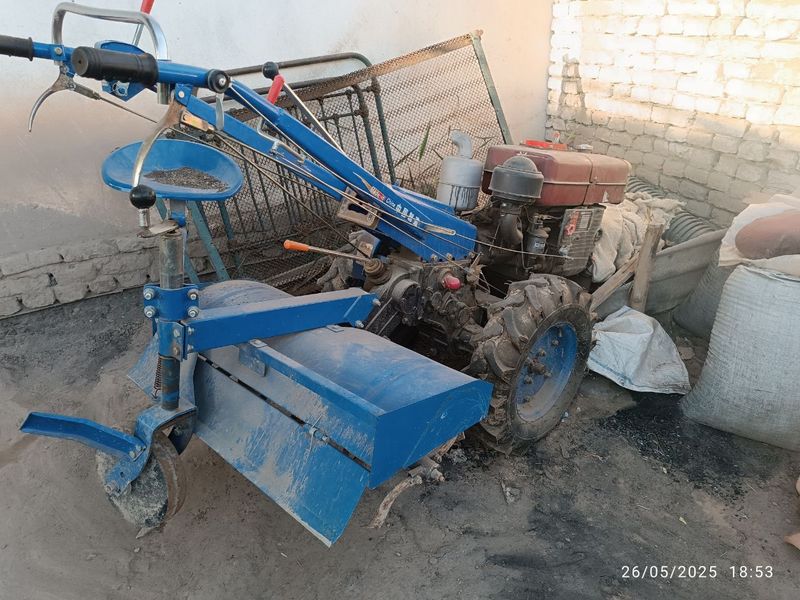 Motoblok. Zubr 1100 Motoblok. Zubr 1100