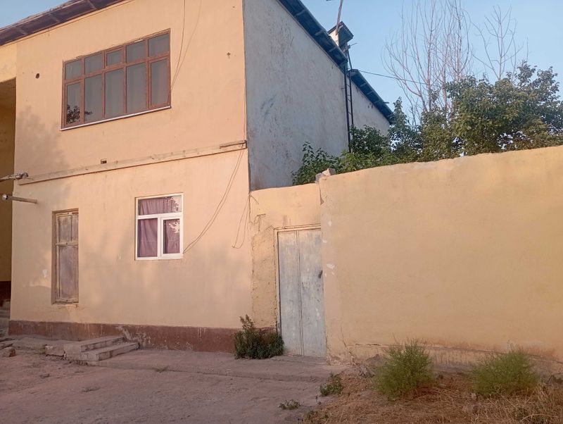 Дом сотилади 2 хонали