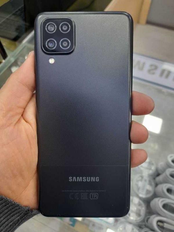 samsung 12m 64gigabayt samsung 12m 64gigabayt
