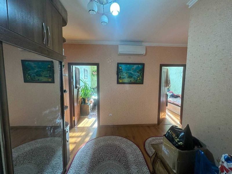 Продаю !!! Яккасарой улица Нукус 2/6/6 габус квартира с ремонтим Продаю !!! Яккасарой улица Нукус 2/6/6 габус квартира с ремонтим