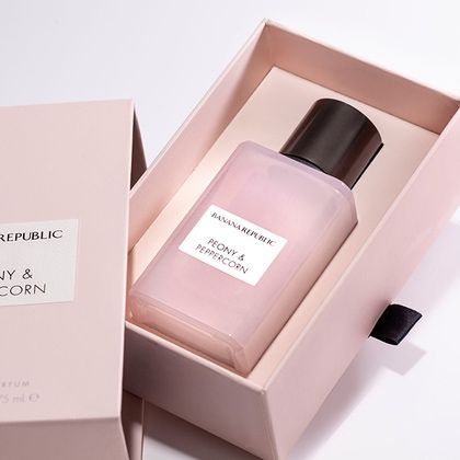 Banana Republic Peony & Peppercorn Eau de Parfum, 75 ml Banana Republic Peony & Peppercorn Eau de Parfum, 75 ml