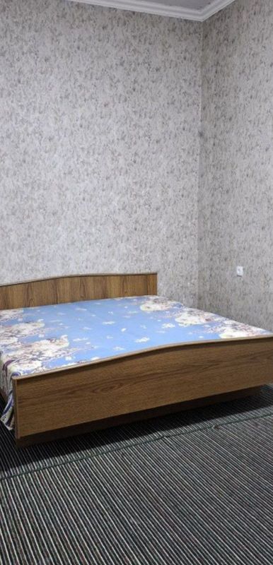 Олмазор да 2 хонали уй ижарага берилади Олмазор да 2 хонали уй ижарага берилади