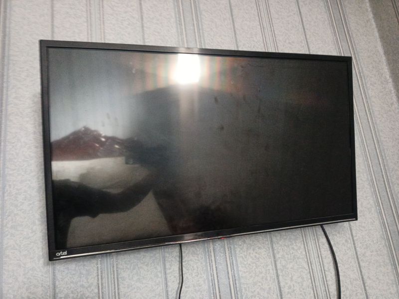 Artel 32 telvizor