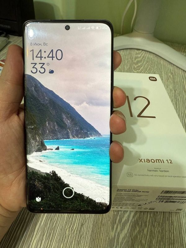 XIAOMI 12 8/256 GB flagman telefon sotiladi. XIAOMI 12 8/256 GB flagman telefon sotiladi.