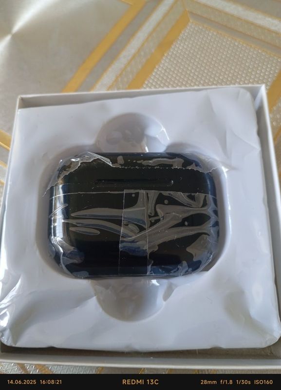 Беспроводные наушники Pods pro air Продаю новые беспроводные наушник Беспроводные наушники Pods pro air Продаю новые беспроводные наушник