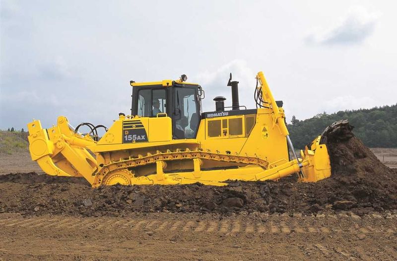 Гусеничный бульдозер КОМАТСУ D155AX (Япония) 39тонн