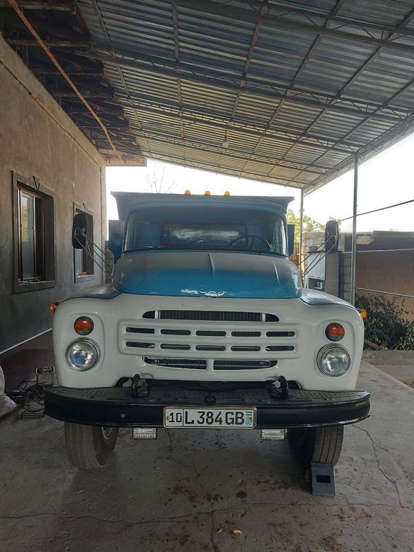 Zil 130 samosval Zil 130 samosval