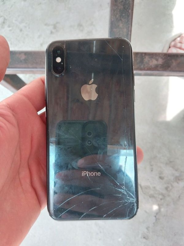 IPhone xs. . IPhone xs. .