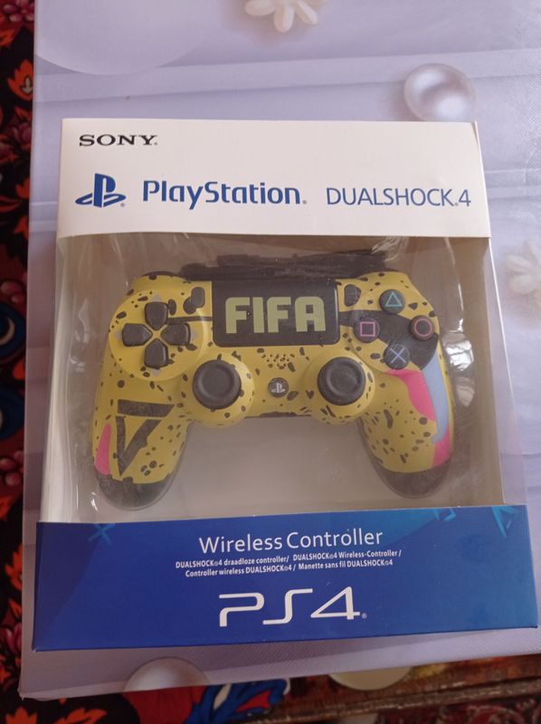 Playstation 4 dualshock controller