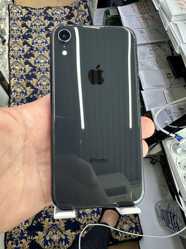 Iphone XR sotiladi