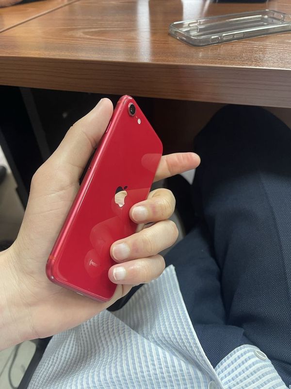 Iphone SE 2020 versia Iphone SE 2020 versia