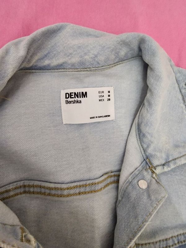 джинсовая курточка Bershka джинсовая курточка Bershka