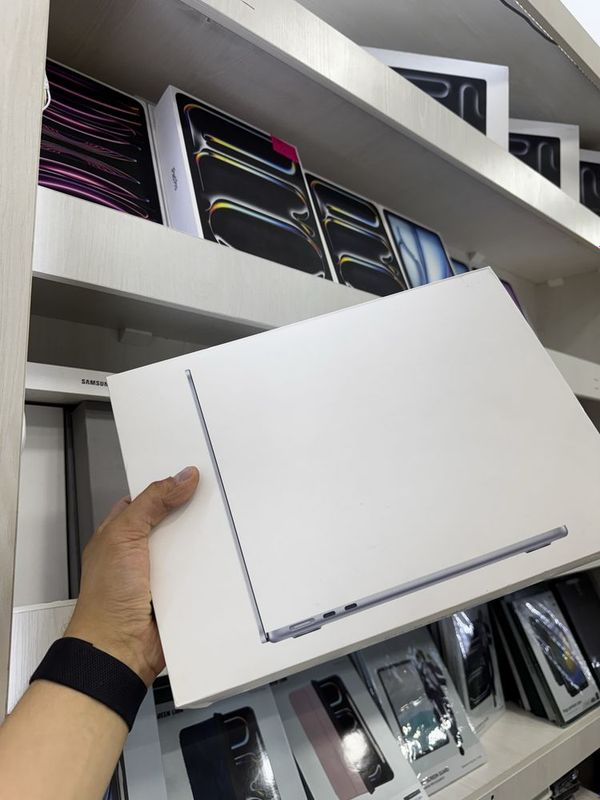 Nasiya Savdoga Macbook Air M4