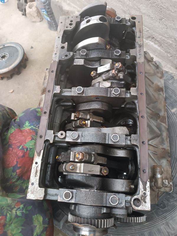 Kamaz mator standart sotiladi.