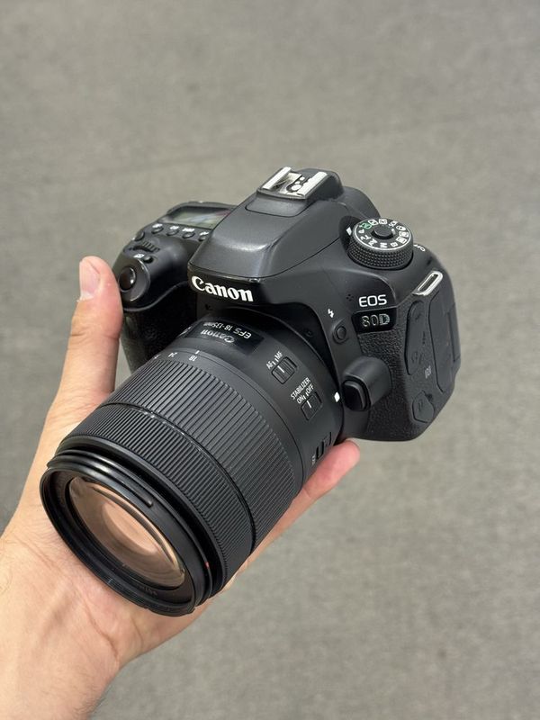 Canon eos 80D 18-135mm Nano Usm Canon eos 80D 18-135mm Nano Usm