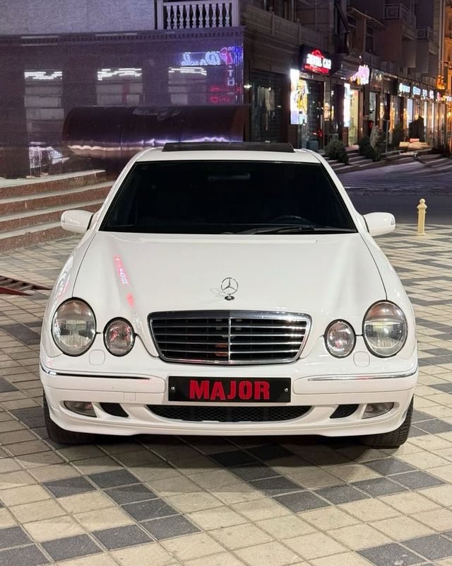 MERCEDES W210 4wd sotiladi