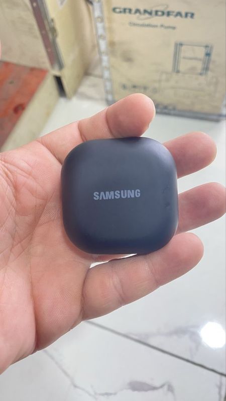 Samsung galaxy buds 2 naushnik sotiladi