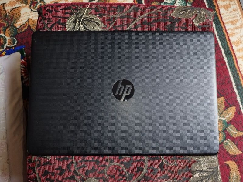 Продам ноутбук HP Laptop 15