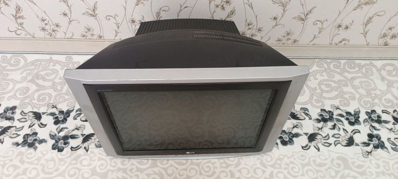 Продаю телевизор Продаю телевизор