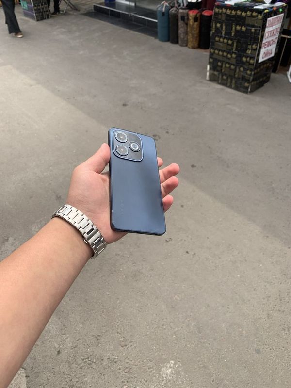 Infinix HOT 40i 128 GB Infinix HOT 40i 128 GB