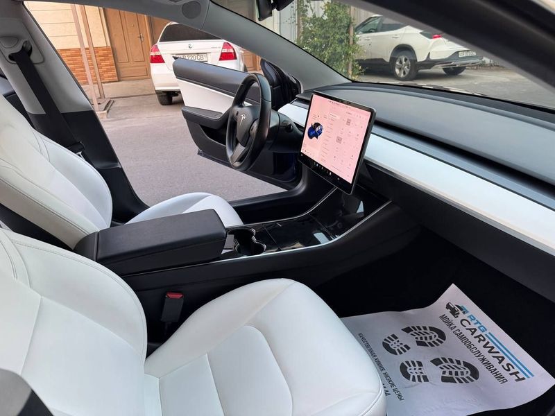 Tesla Full Позиция 2020 Состаяние Йенгиде Пробег 109000Км