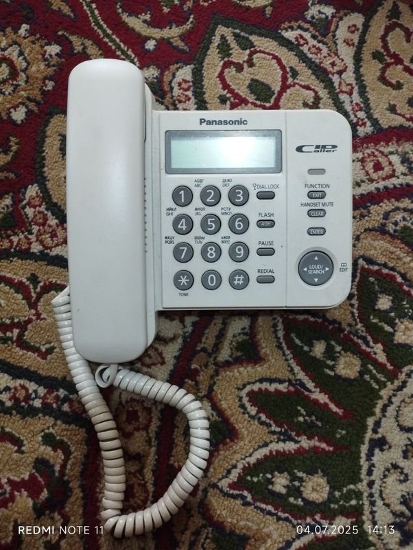 Panasonic Model KX-TS2356RU Panasonic Model KX-TS2356RU