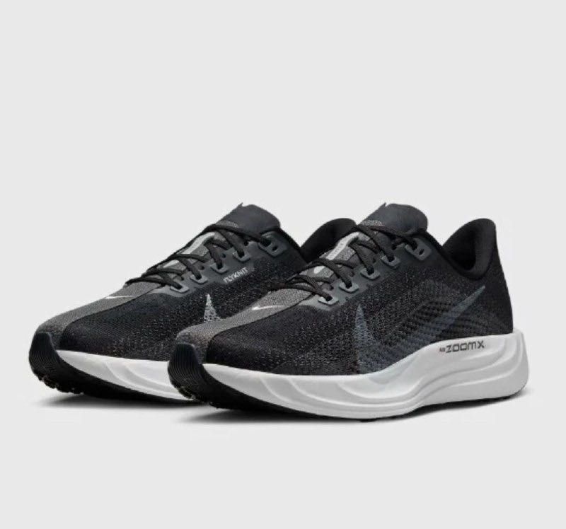 Nike Pegasus Plus Nike Pegasus Plus