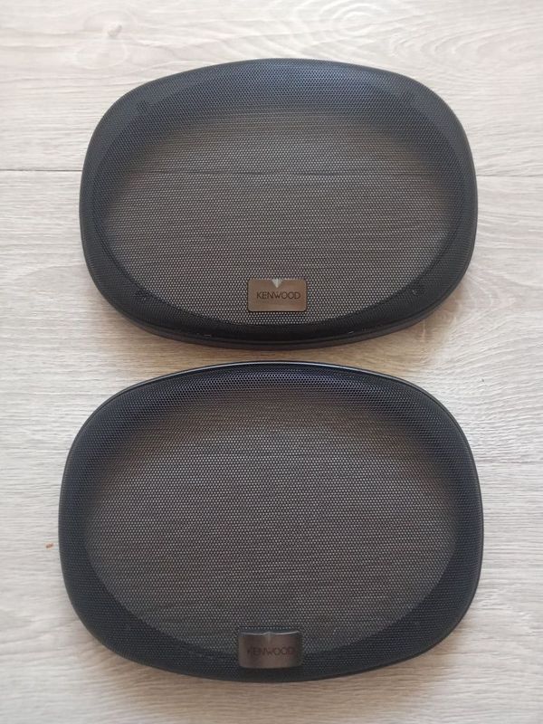 Продам сетки от калонки Kenwood 718 в отличном состоянии. Продам сетки от калонки Kenwood 718 в отличном состоянии.