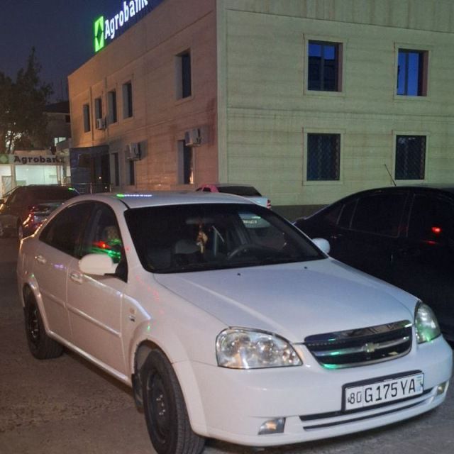 Lacetti 1,8 sotiladi xolati yaxshi