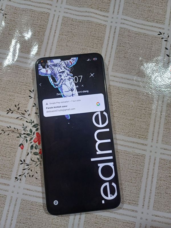 Realme 6 xolati yaxshi