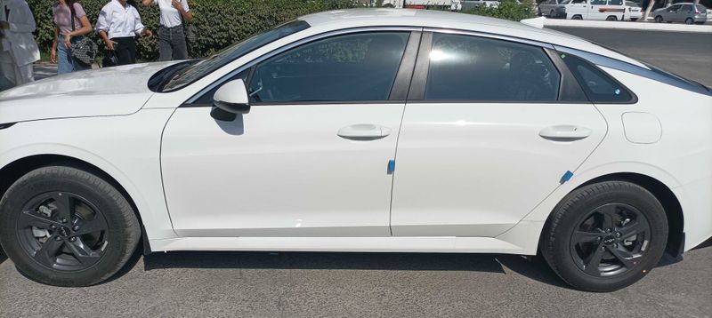 Kia k5 comfort sotiladi Kia k5 comfort sotiladi