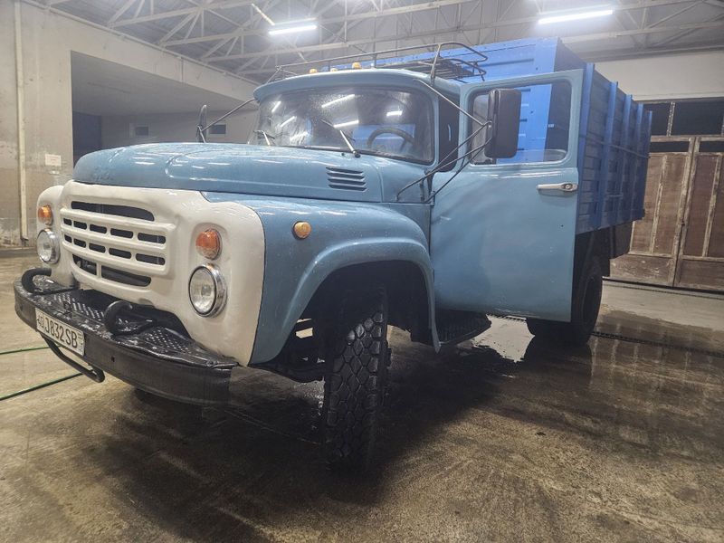 Zil sotiladi 1980 Zil sotiladi 1980