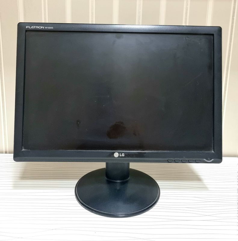 Monitor sotiladi