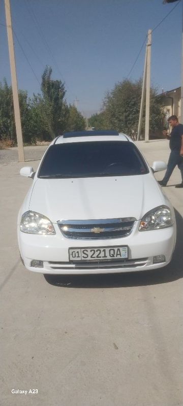 Lasetti 1.6 AT 2013