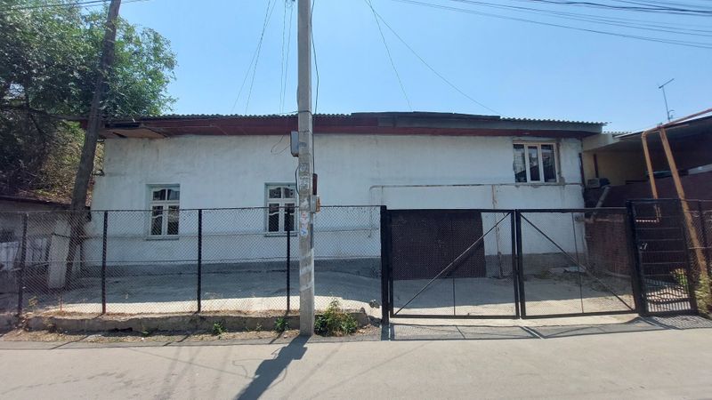 Срочно!! Дом с участком возле Альфрагануса, Фергана Йули Срочно!! Дом с участком возле Альфрагануса, Фергана Йули