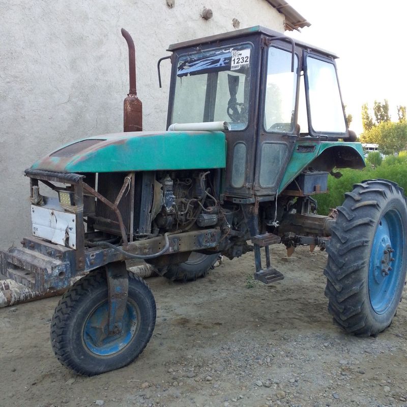 Traktor TTZ-80.10 Traktor TTZ-80.10