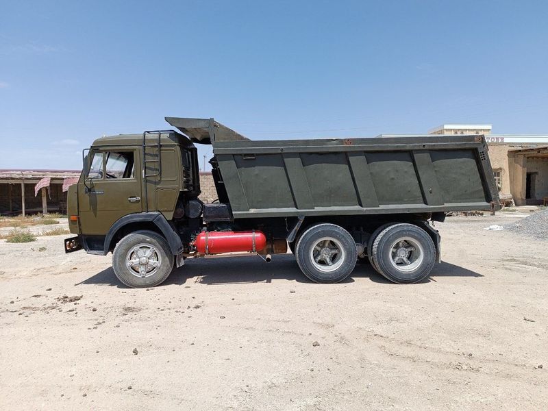 Kamaz 55111 hamma joyi toza zor Kamaz 55111 hamma joyi toza zor