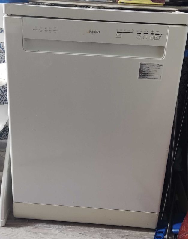 Продам посудомоечную машину Whirlpool ADP 100 WH Продам посудомоечную машину Whirlpool ADP 100 WH