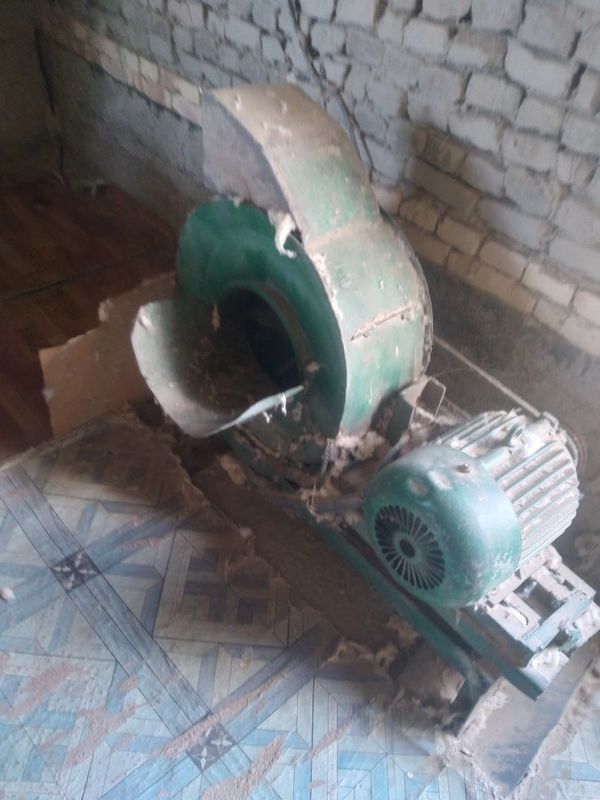 Tin tin Paxta maydalagich. Tin tin Paxta maydalagich.